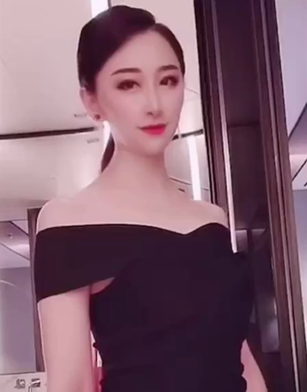 曼谷高端模特微信