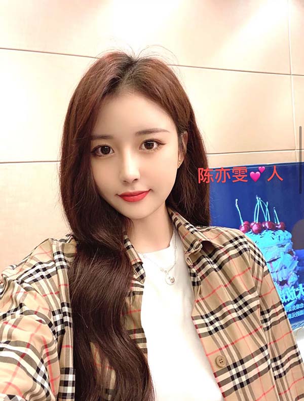 洛杉矶伴游大学生